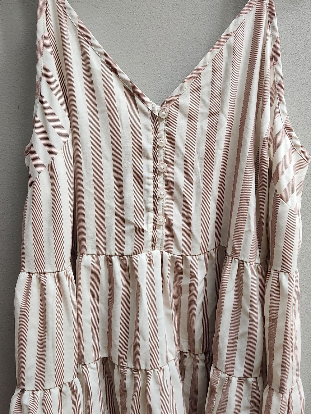 Torrid Size 1 Spaghetti Pink, White Striped V-Neck Tiered Tank Top